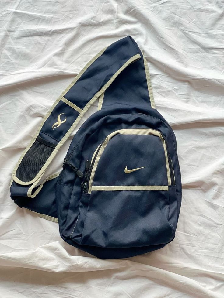 Nike Sling Bag — тёмно-синий с бежевым